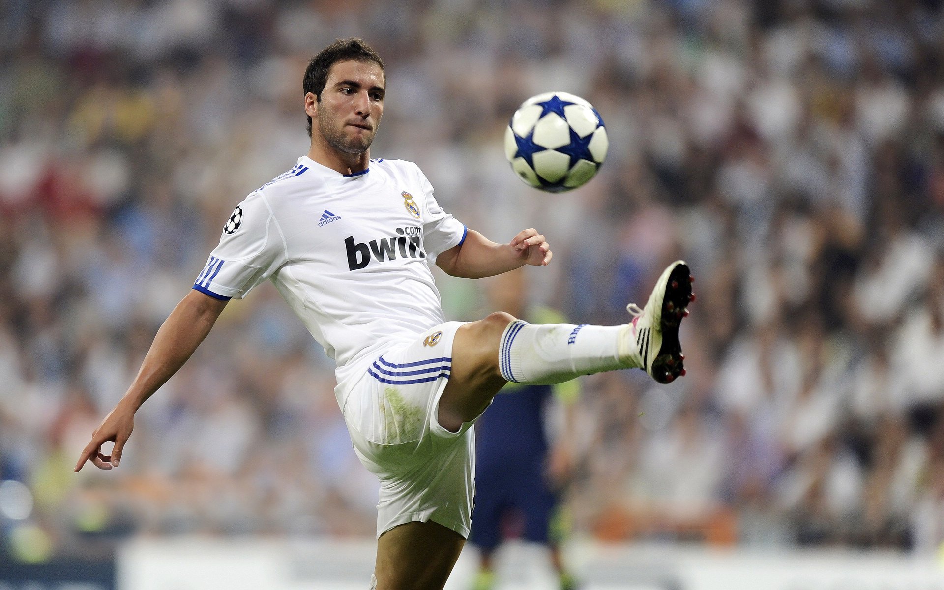 意甲精彩瞬间频现,精妙进球与关键扑救燃爆全场,意甲进球集锦